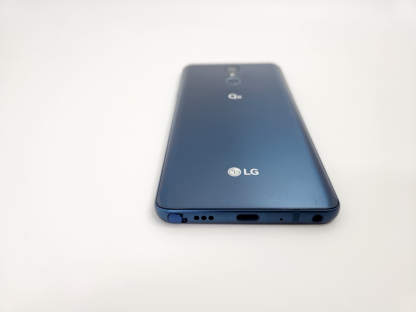 LG Q8 2018   546