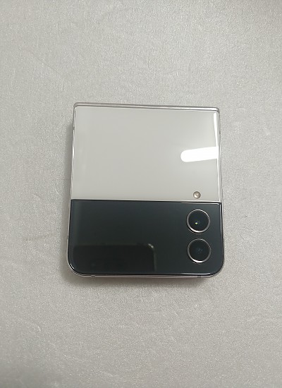 갤럭시Z플립4 (리퍼)