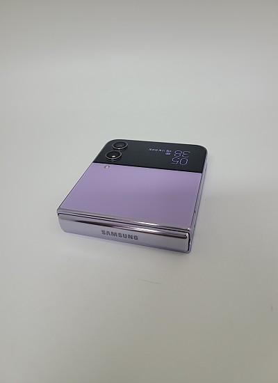 갤럭시 Z플립4 - 2430