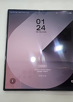 갤럭시폴드6-8658